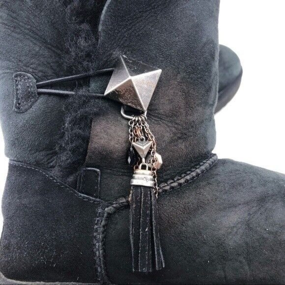 UGG Lilou Charm Sheepskin Winter Boots - Picture 8 of 12